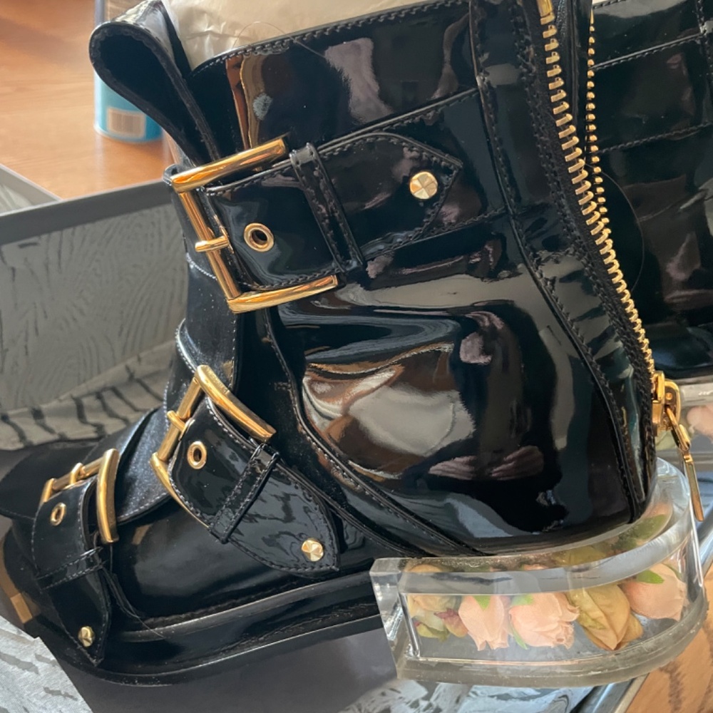Alexander McQueen buckle boots booties with flower petal rosebud heels 38/8/7.5 - Picture 3 of 8